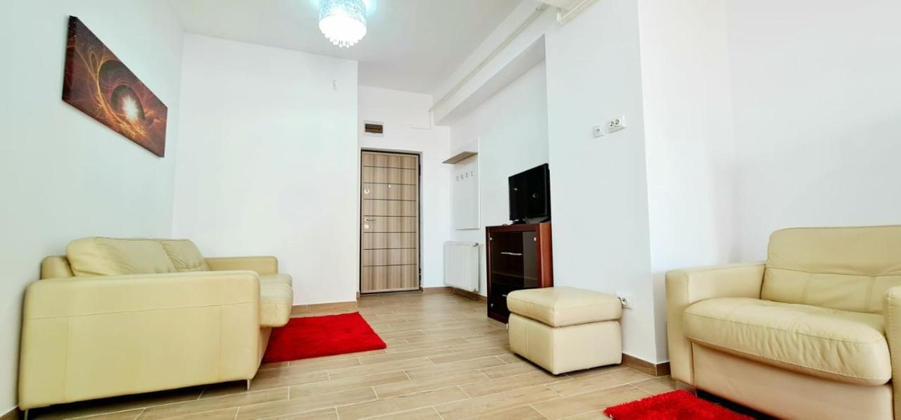 Red Accommodation Near Palas Mall Iasi Extérieur photo