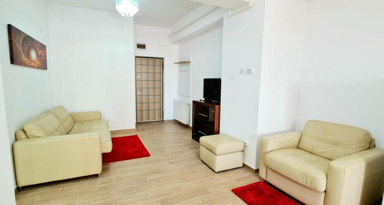 Red Accommodation Near Palas Mall Iasi Extérieur photo